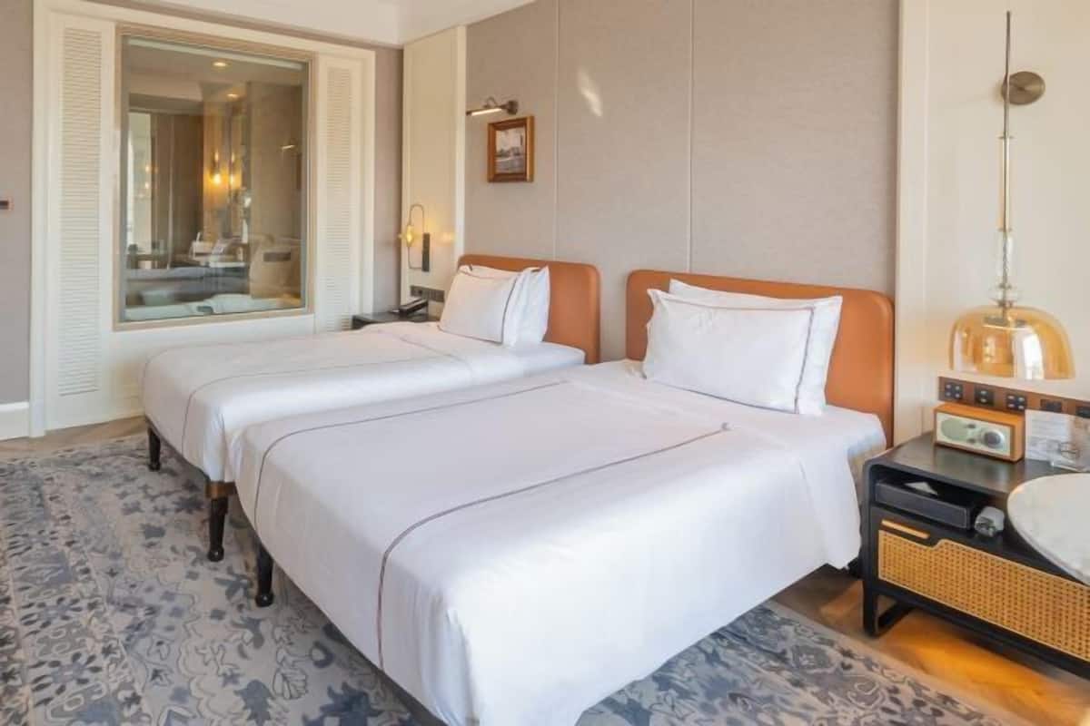 1 slaapkamer, een minibar, een kluis op de kamer, een bureau