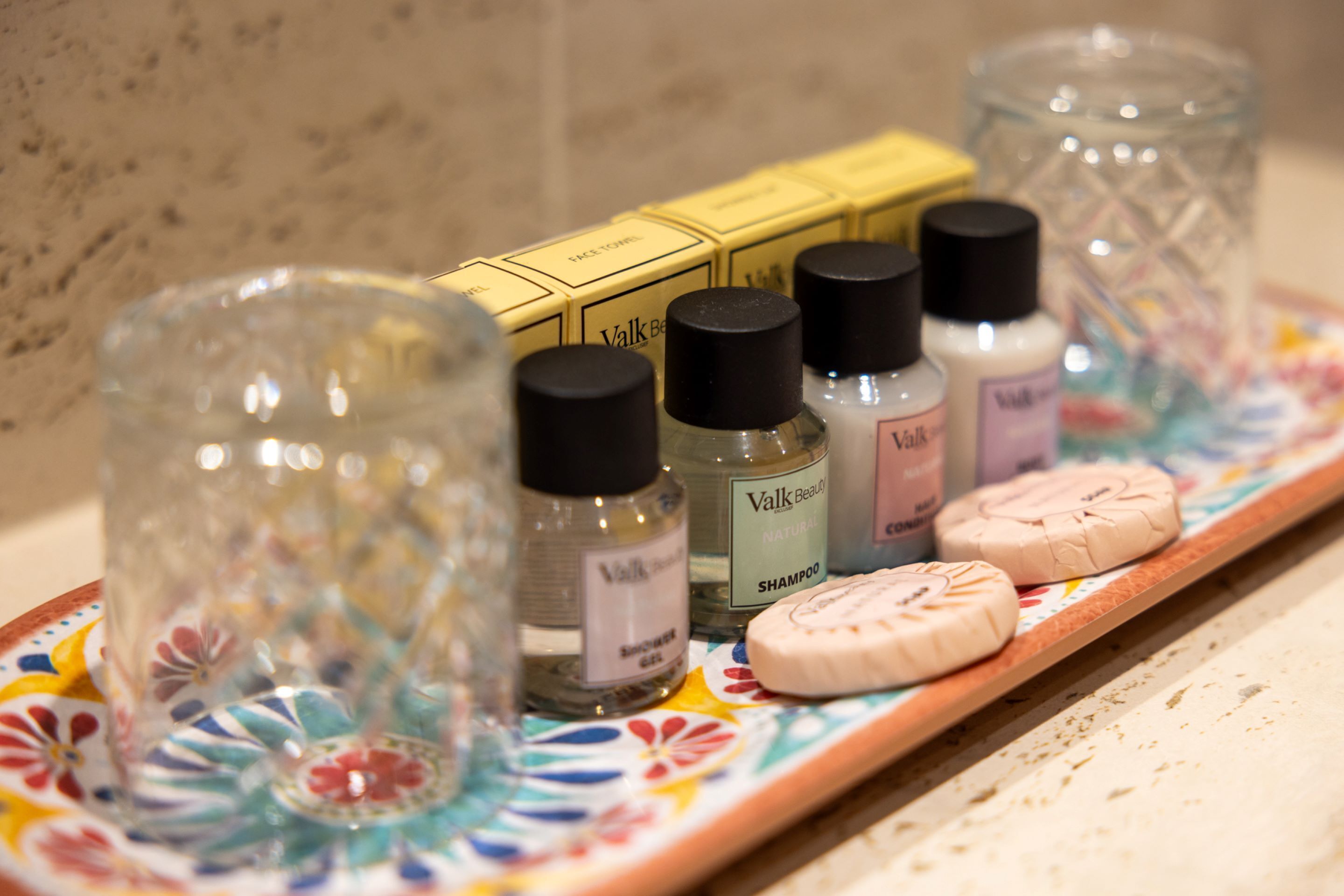 separate bathtub and shower, free toiletries, hair dryer, towels