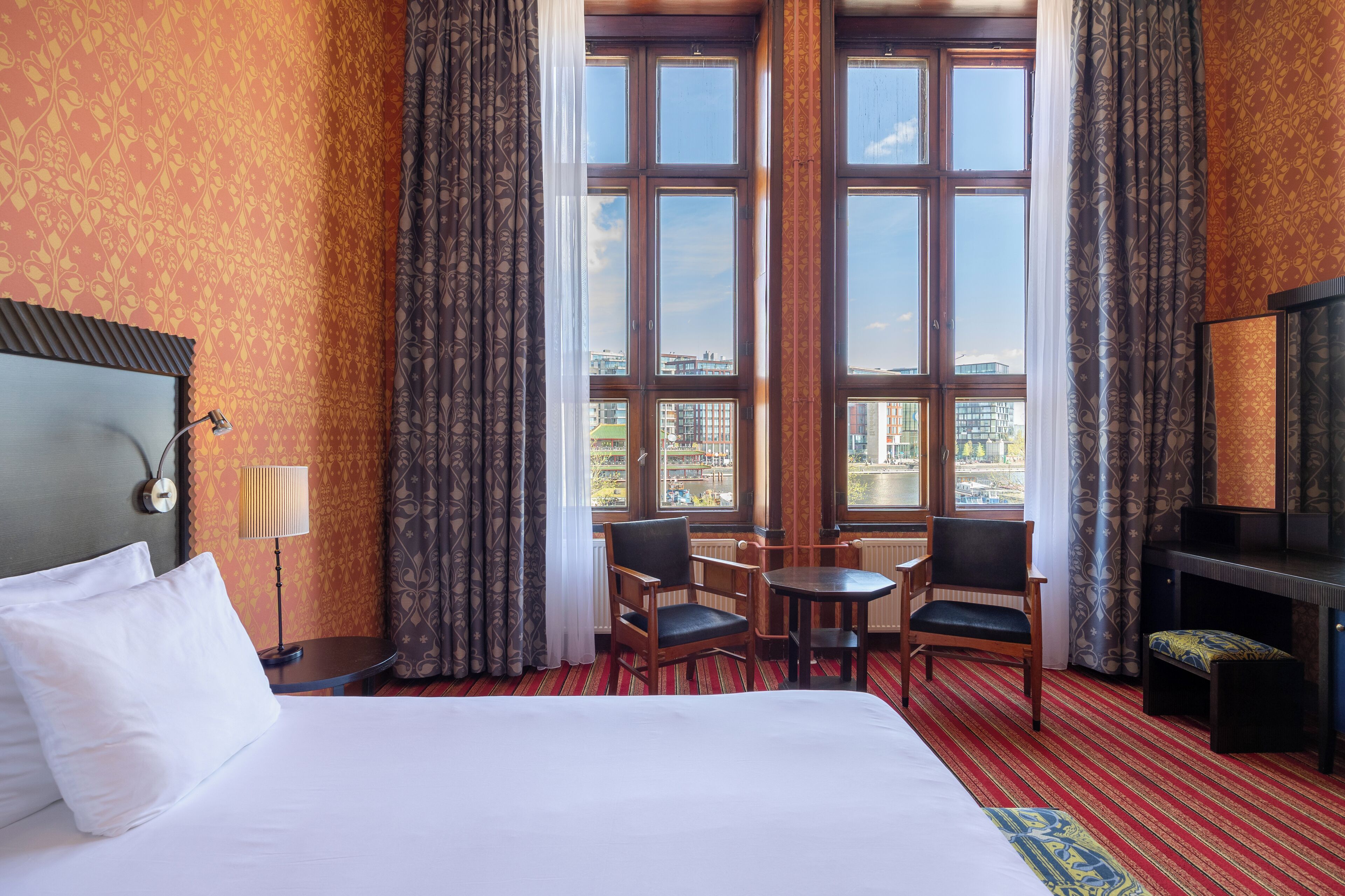 superior room | 1 bedroom, premium bedding, minibar, in-room safe