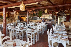 4 restaurants, breakfast, lunch, dinner served; Mediterranean cuisine