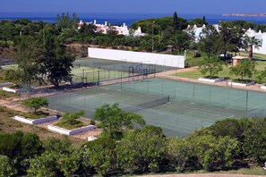 Tennis court - Prainha Clube (Portimão)