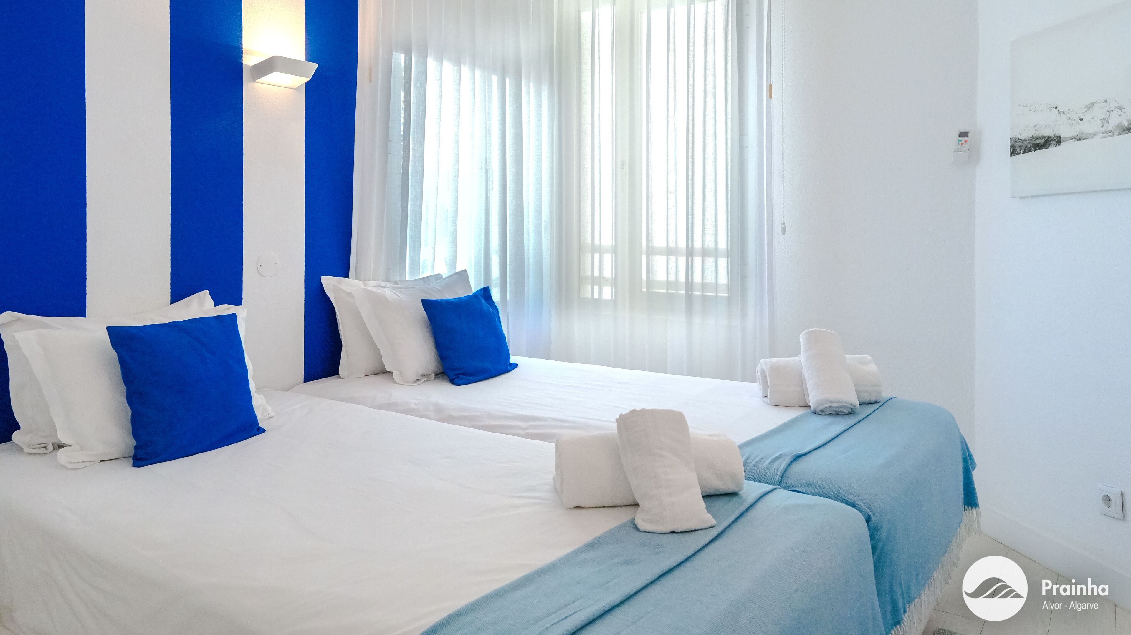 Apartment, 1 Bedroom, Sea View | Laptop workspace, blackout curtains, iron/ironing board, free WiFi