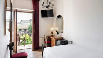 Standard-Einzelzimmer | Allergikerbettwaren, Zimmersafe, Schreibtisch, schallisolierte Zimmer