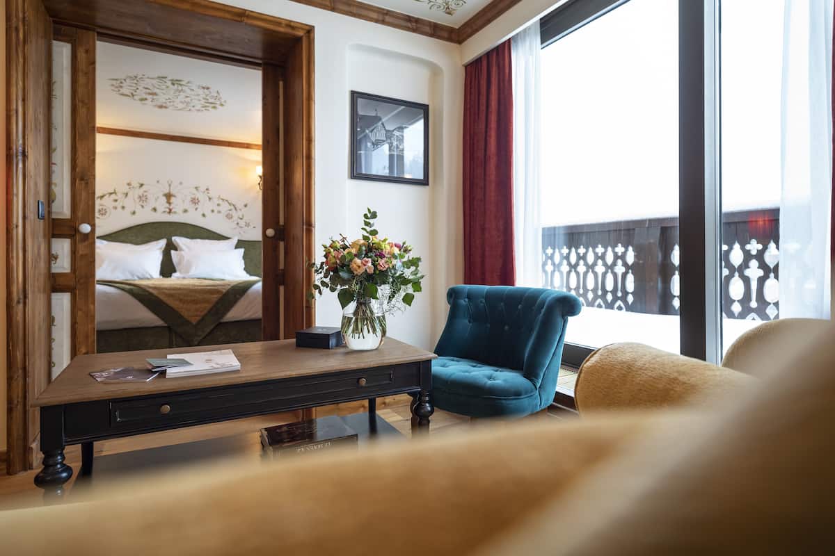 suite vue pistes | hypo-allergenic bedding, minibar, in-room safe, individually decorated