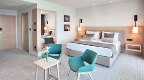 Skyline Premium Suite Sea View Balcony | Hypo-allergenic bedding, minibar, in-room safe, desk - Hotel Royal Neptun (Dubrovnik)