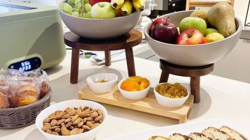 Petit déjeuner buffet servi tous les jours en supplément