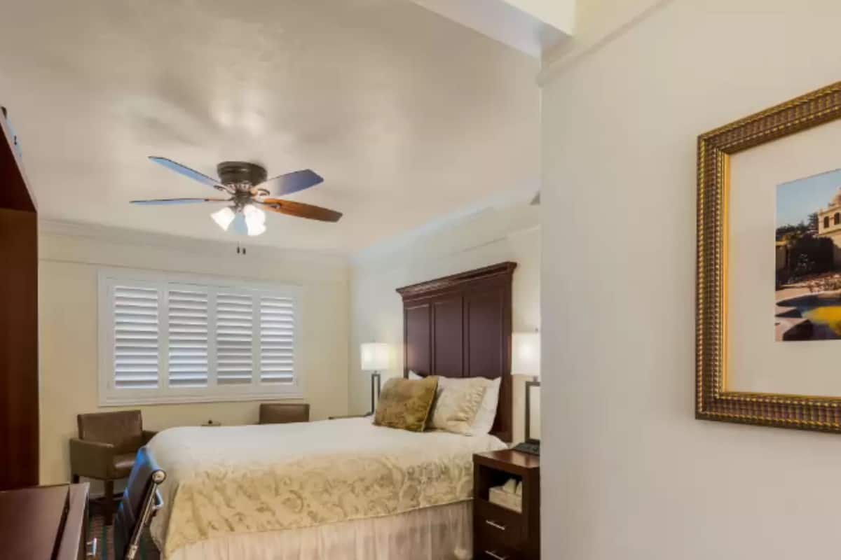 Premium bedding, pillowtop beds, desk, laptop workspace