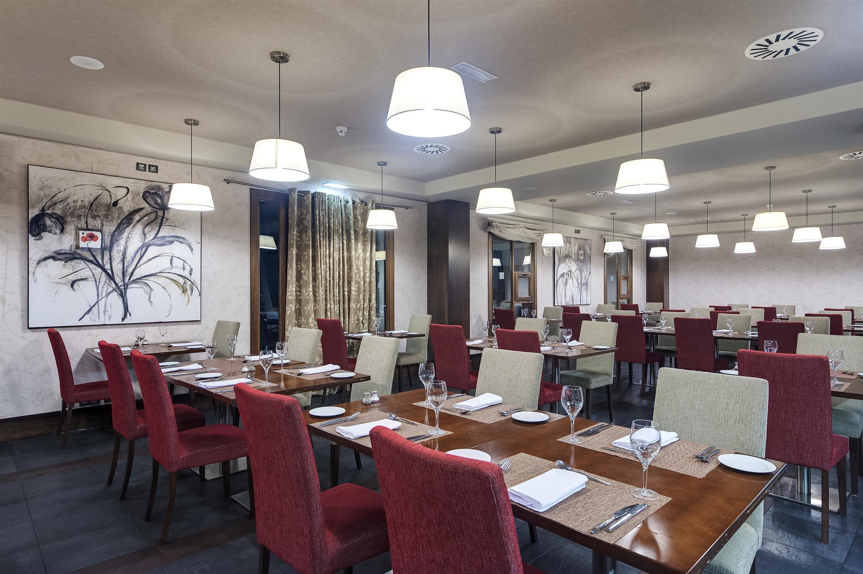 breakfast, lunch, dinner served; spanish cuisine