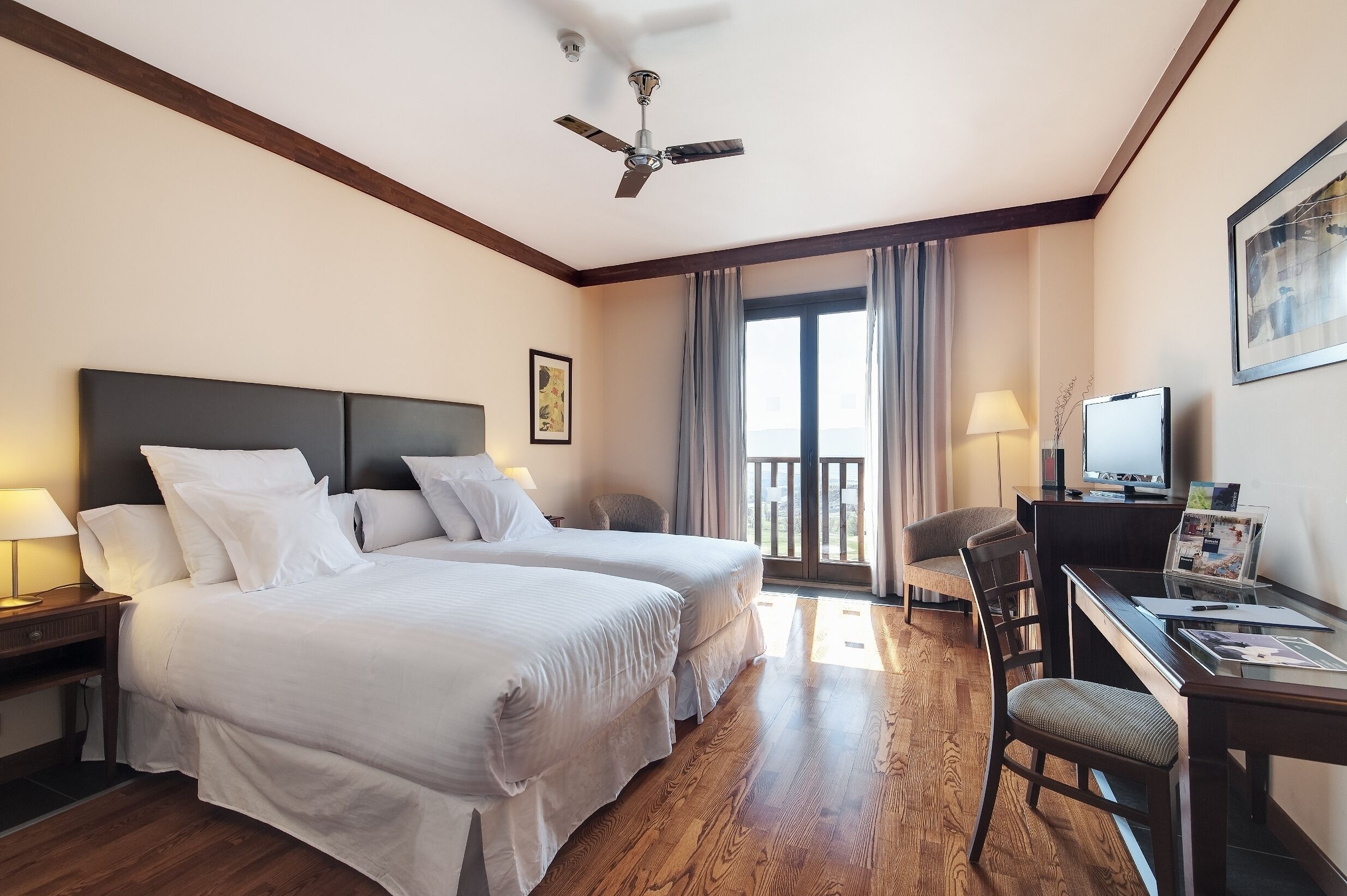 In-room safe, desk, soundproofing, iron/ironing board