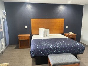 Free WiFi, bed sheets - Americas Best Value Inn Savannah (Savannah)