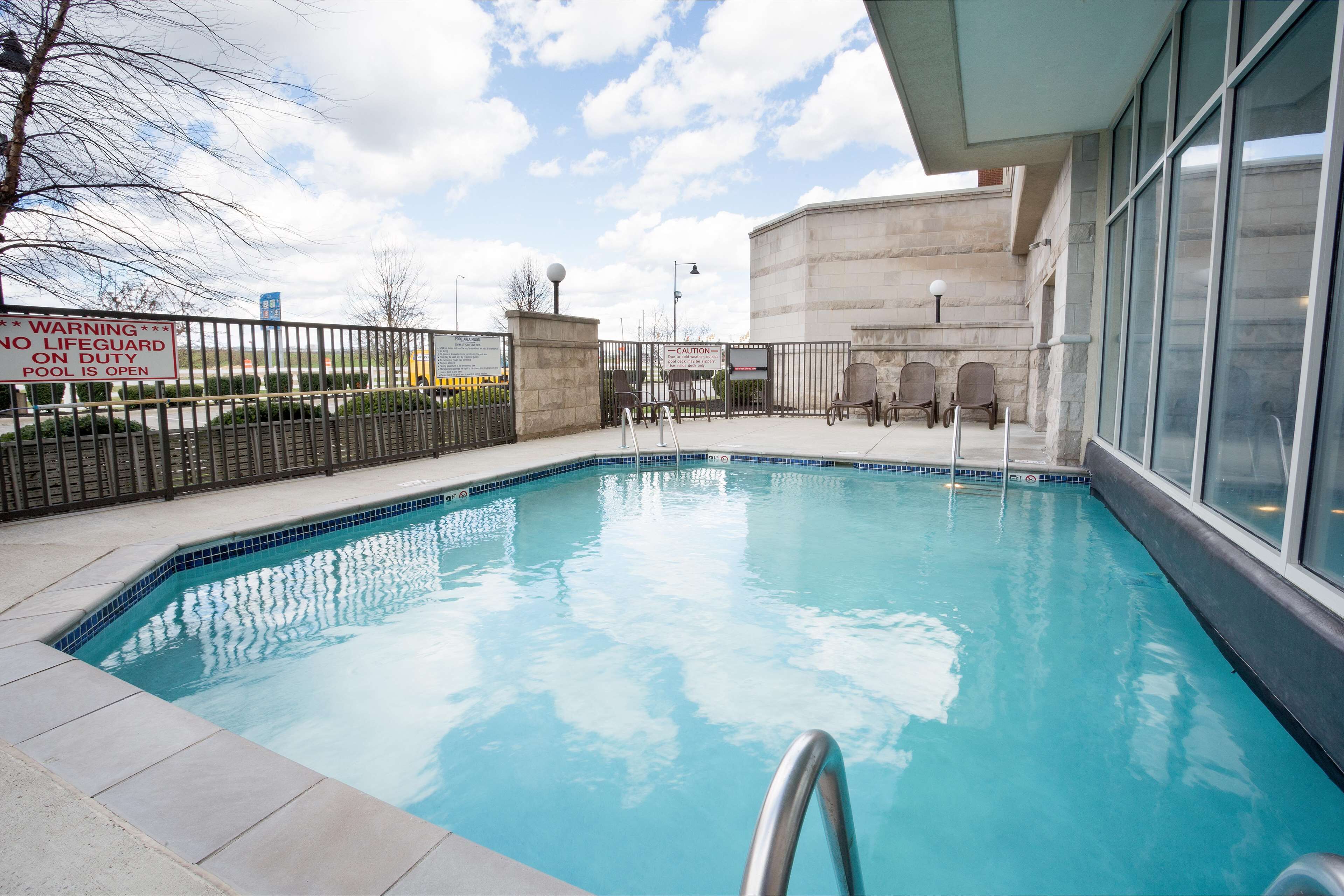 Indoor pool, outdoor pool