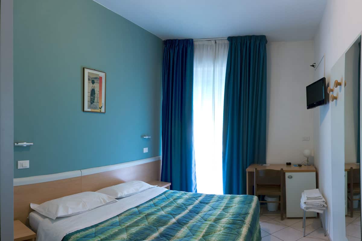 Bureau, Wi-Fi gratuit, draps fournis