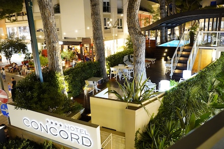 Exterior detail. Hotel Concord