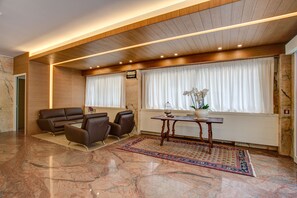 Interior entrance - Hotel Concord (Riccione)