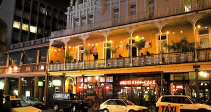 Urban Chic Boutique Hotel