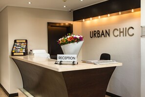 Reception - Urban Chic Boutique Hotel (Cape Town)
