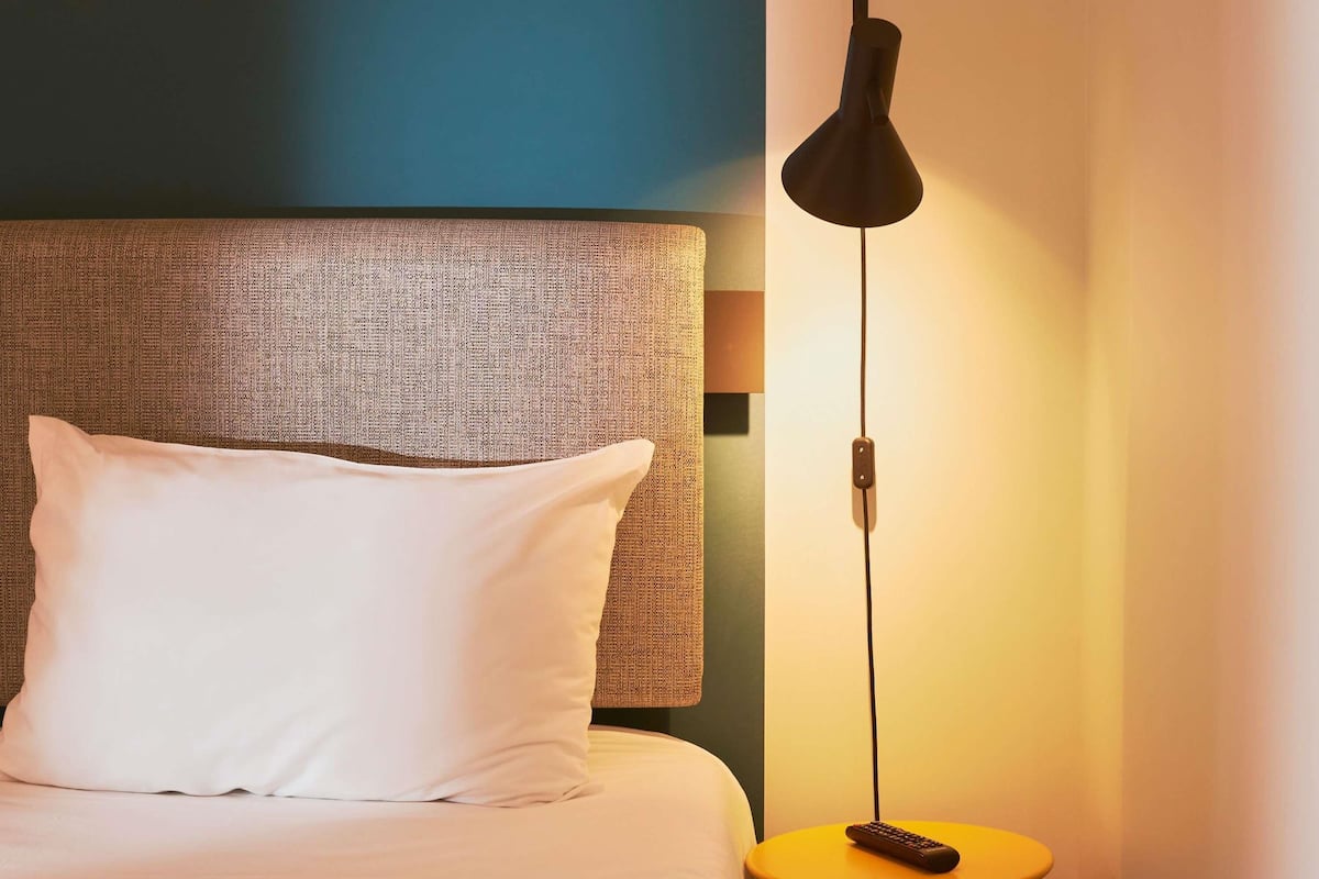 Down duvets, in-room safe, desk, laptop workspace