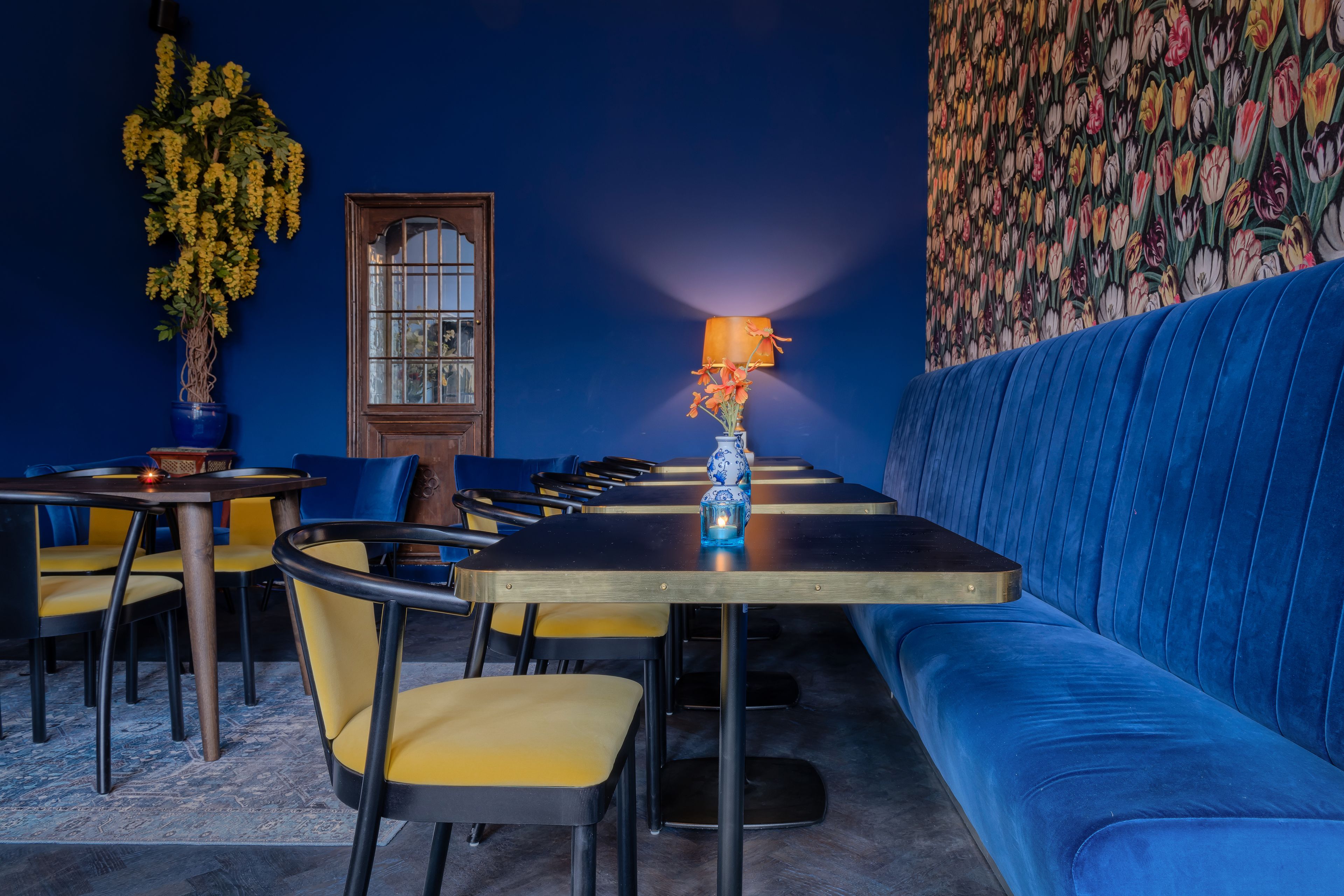 daily full breakfast for a fee