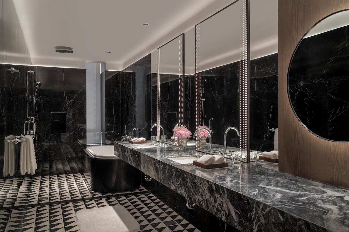 separate bathtub and shower, deep-soaking bathtub, rainfall showerhead