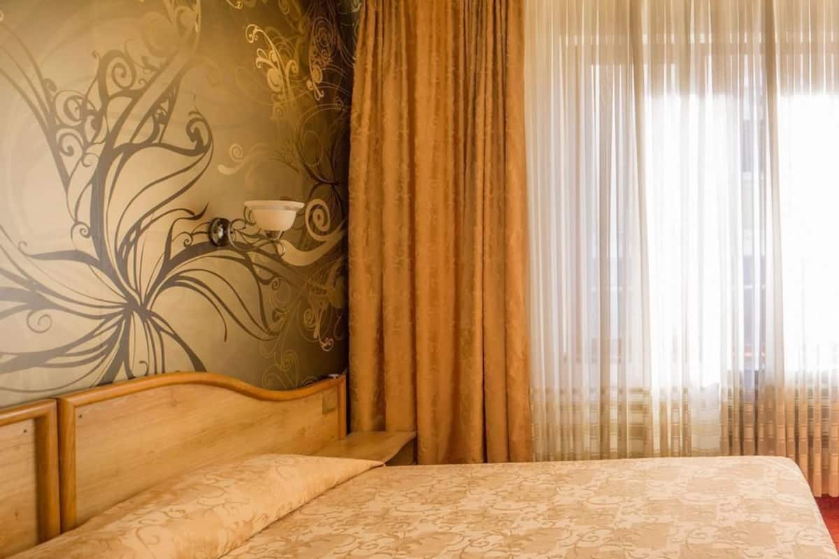 minibar, in-room safe, desk, soundproofing