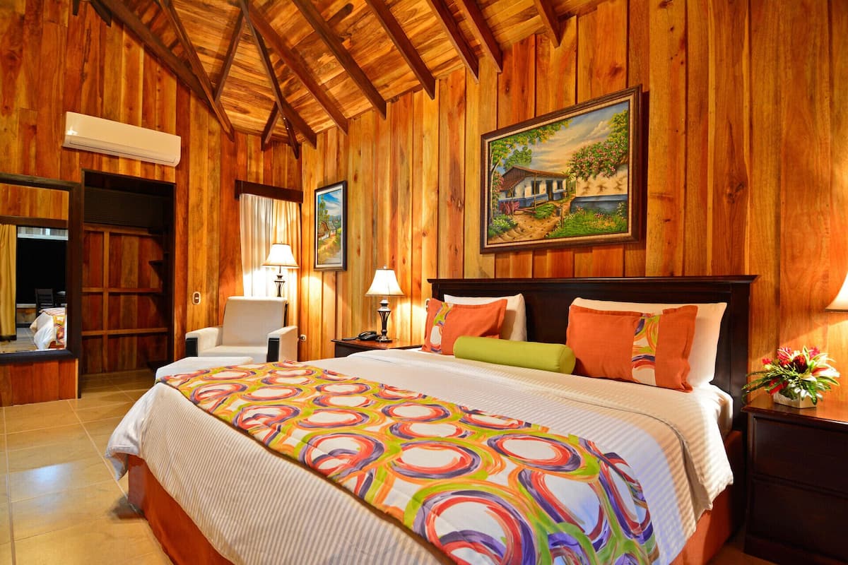 Down comforters, pillowtop beds, minibar, in-room safe