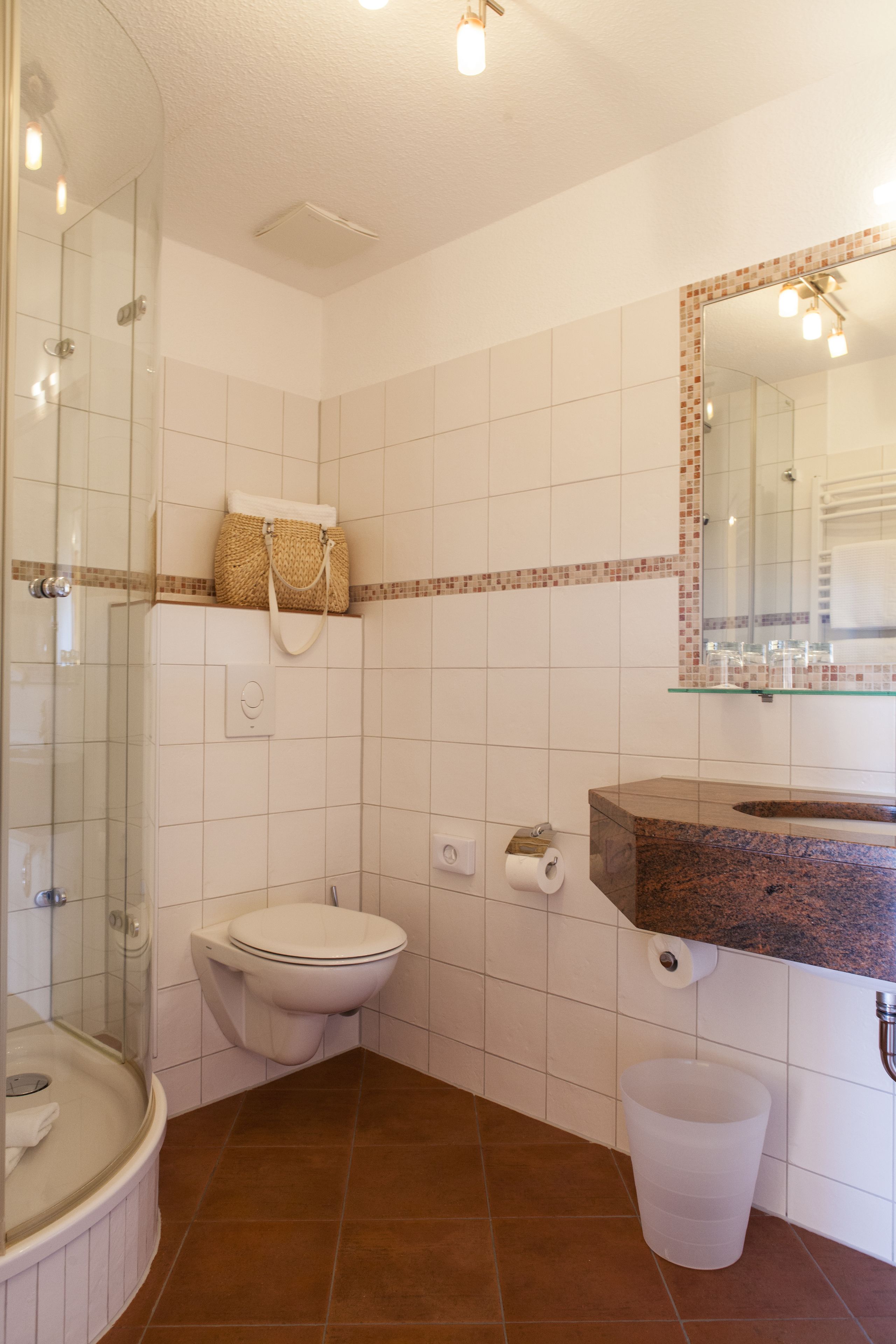 comfort double room | bathroom | free toiletries, hair dryer, towels