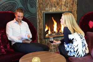 Lobby sitting area - Hotel Mijdrecht Marickenland (Mijdrecht)