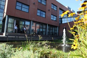 Front of property - Hotel Mijdrecht Marickenland (Mijdrecht)