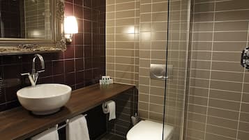 Free toiletries, hair dryer, towels