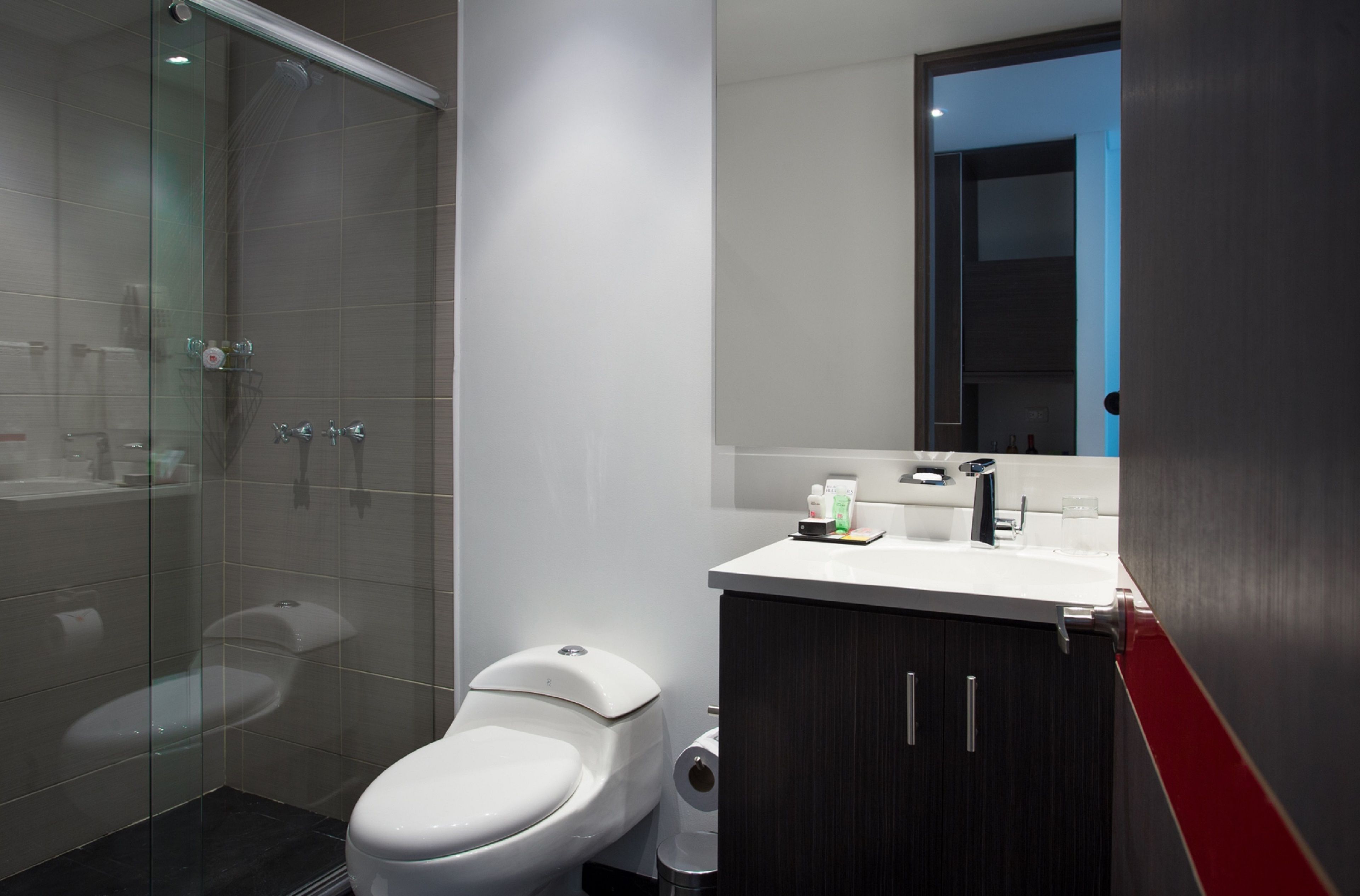 standard room | bathroom | hair dryer, bathrobes, slippers, towels