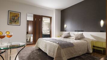 Minibar, una cassaforte in camera, una scrivania, insonorizzazione