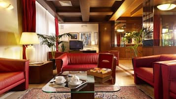 Bar lounge