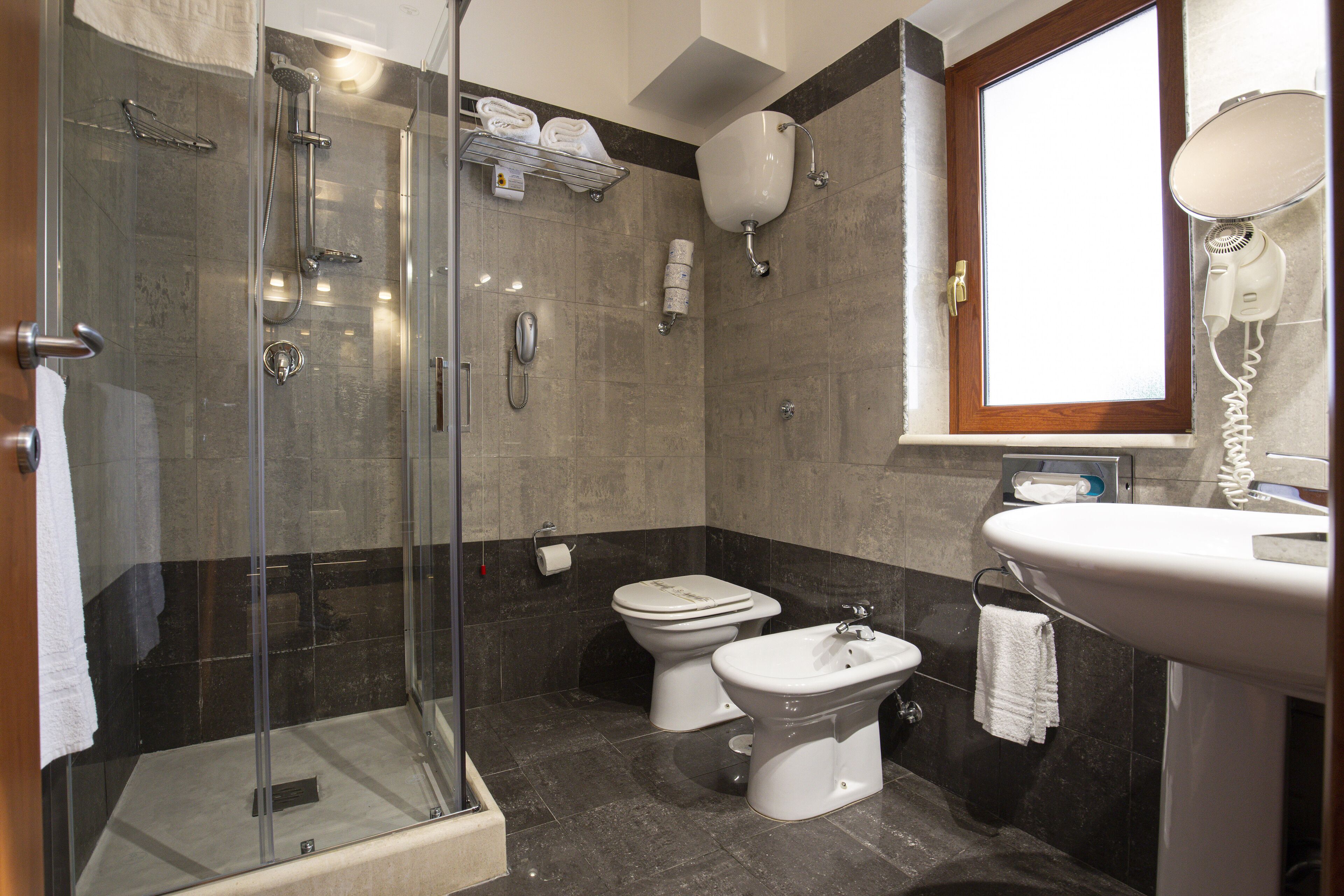 shower, rainfall showerhead, hair dryer, bidet