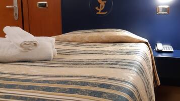 1 Schlafzimmer, hochwertige Bettwaren, Minibar, Zimmersafe