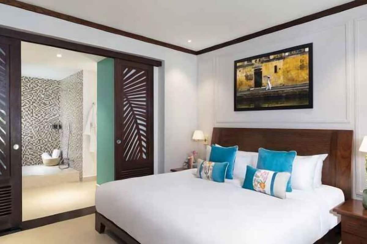 1 bedroom, minibar, in-room safe, individually decorated