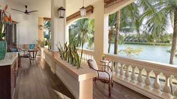 Anantara Two Bedroom River Suite | Uitzicht vanaf balkon