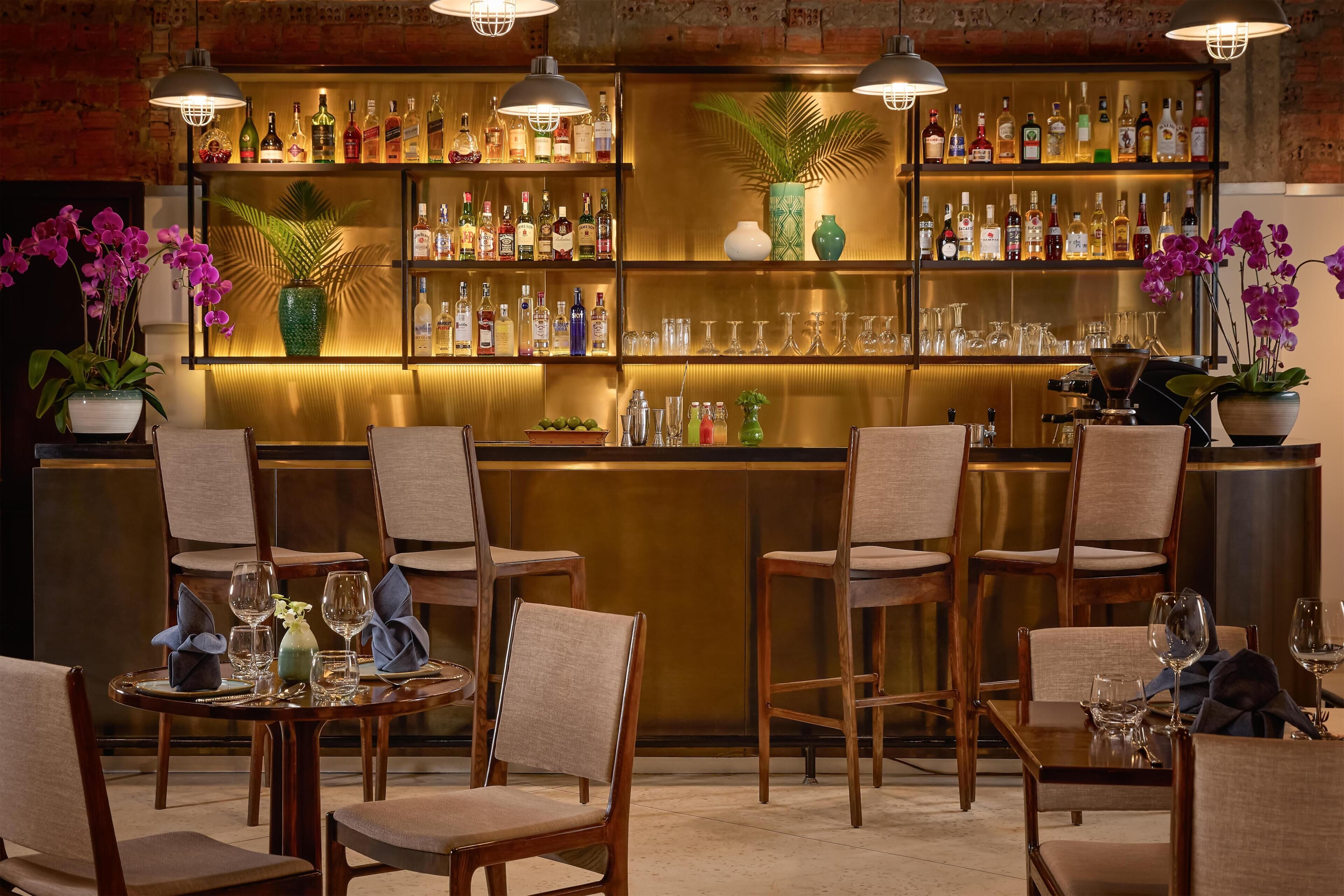 3 restauranter, der serverer morgenmad, frokost, aftensmad og brunch