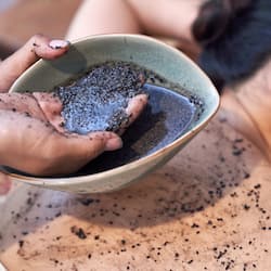Sauna, tab panas, rawatan badan, mandi lumpur, aromaterapi, urutan Thai