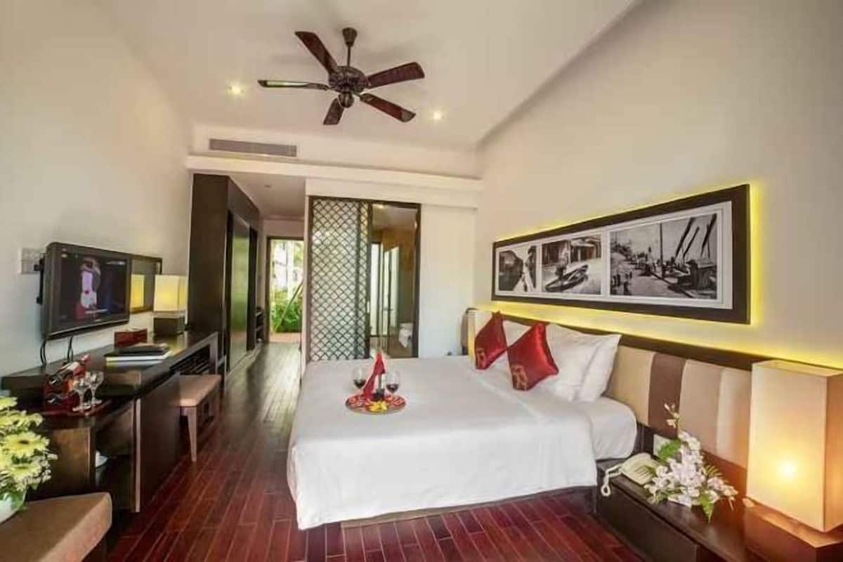 1 bedroom, minibar, in-room safe, individually decorated