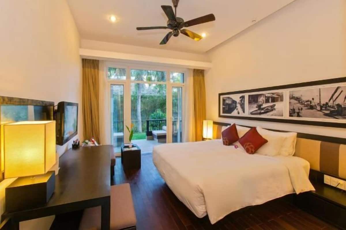 1 bedroom, minibar, in-room safe, individually decorated