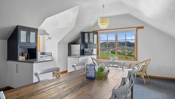 Three Bedroom Seaview Apartment