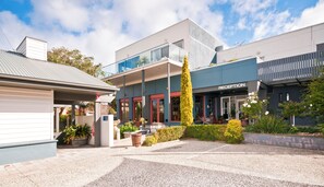 Front of property - Captains At The Bay (Apollo Bay)