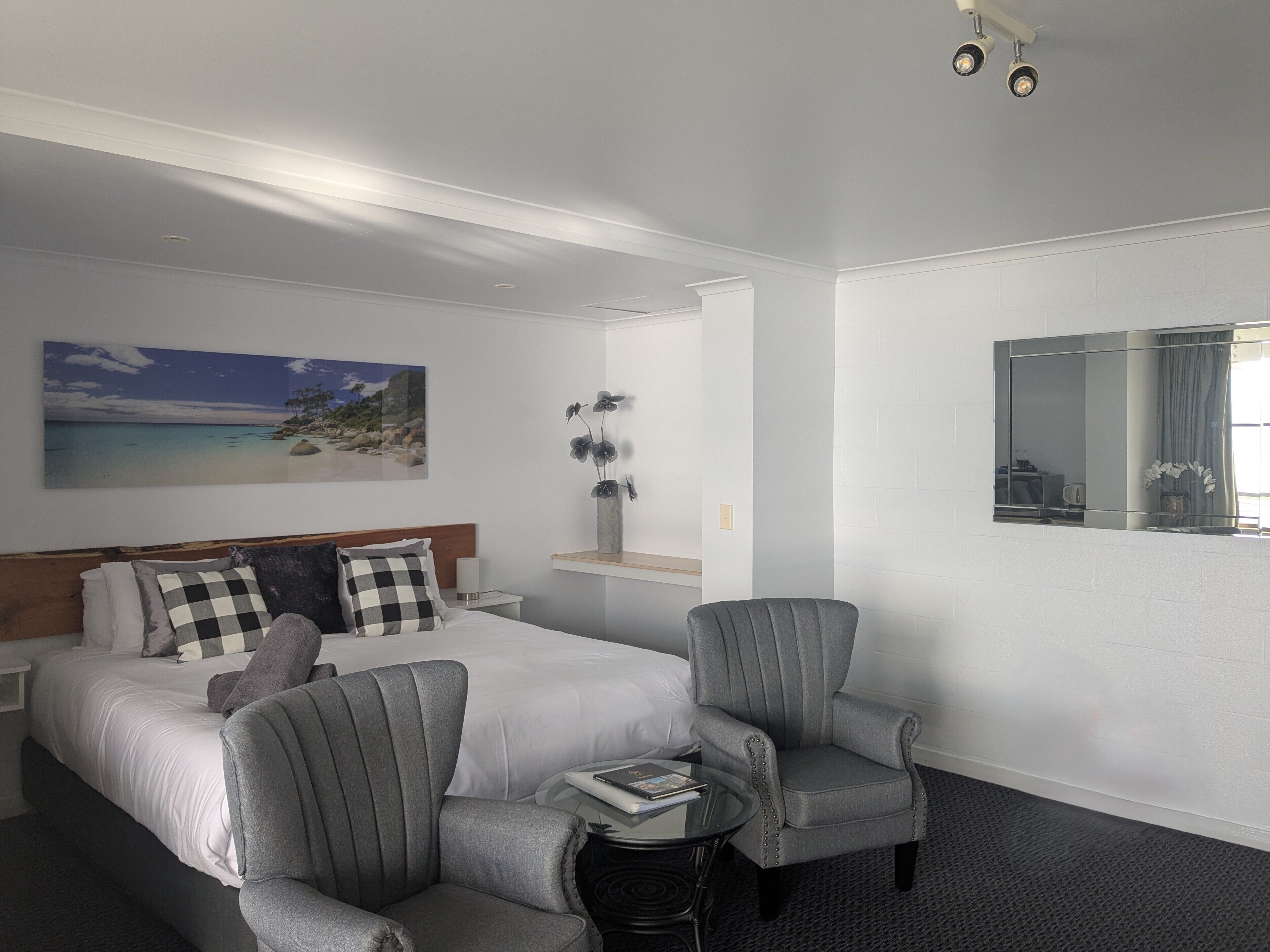 Standard Queen Room - Spa Bath