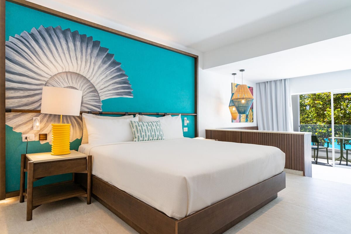 Free minibar, in-room safe, iron/ironing board, free cots/infant beds