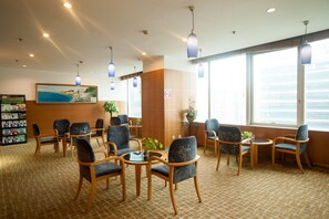 ロビー応接スペース