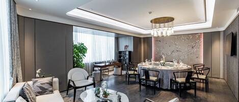 Café da manhã, almoço e jantar