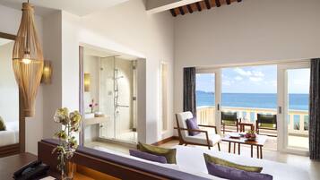 AVANI Deluxe Studio | Premium bedding, down duvets, minibar, in-room safe