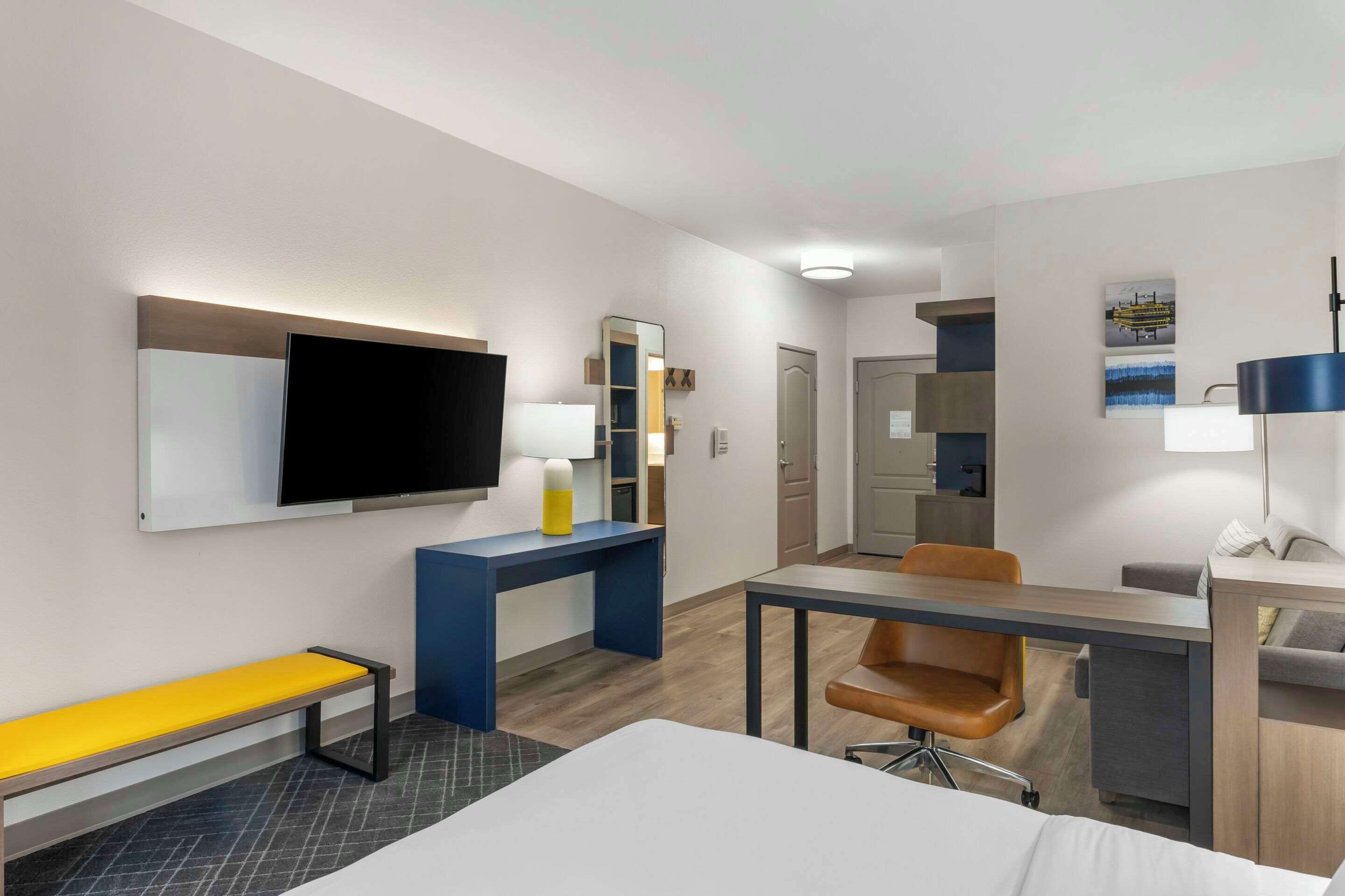 suite, 1 king bed with sofa bed, accessible, non smoking | pillow-top beds, desk, blackout curtains, iron/ironing board