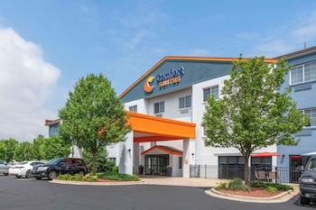 Comfort Suites Elgin