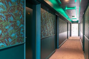 Handrails in hallways
